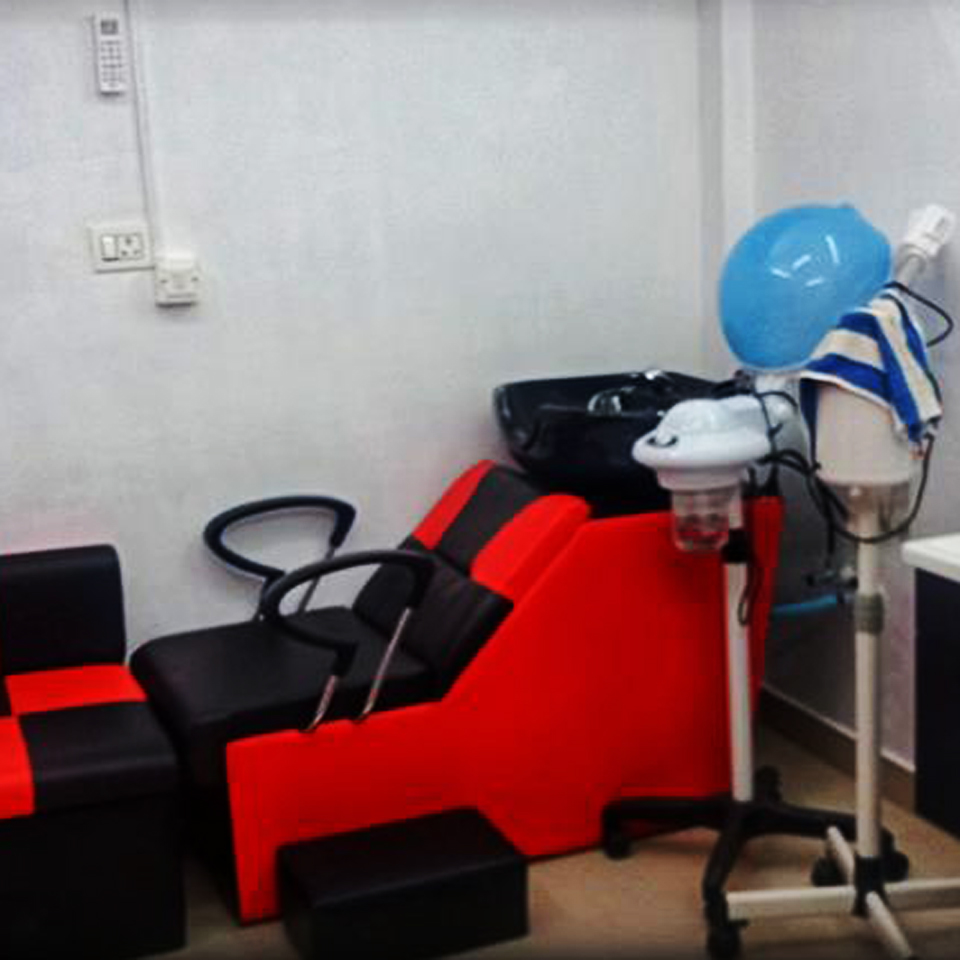Beauty Parlour in Balaramapuram